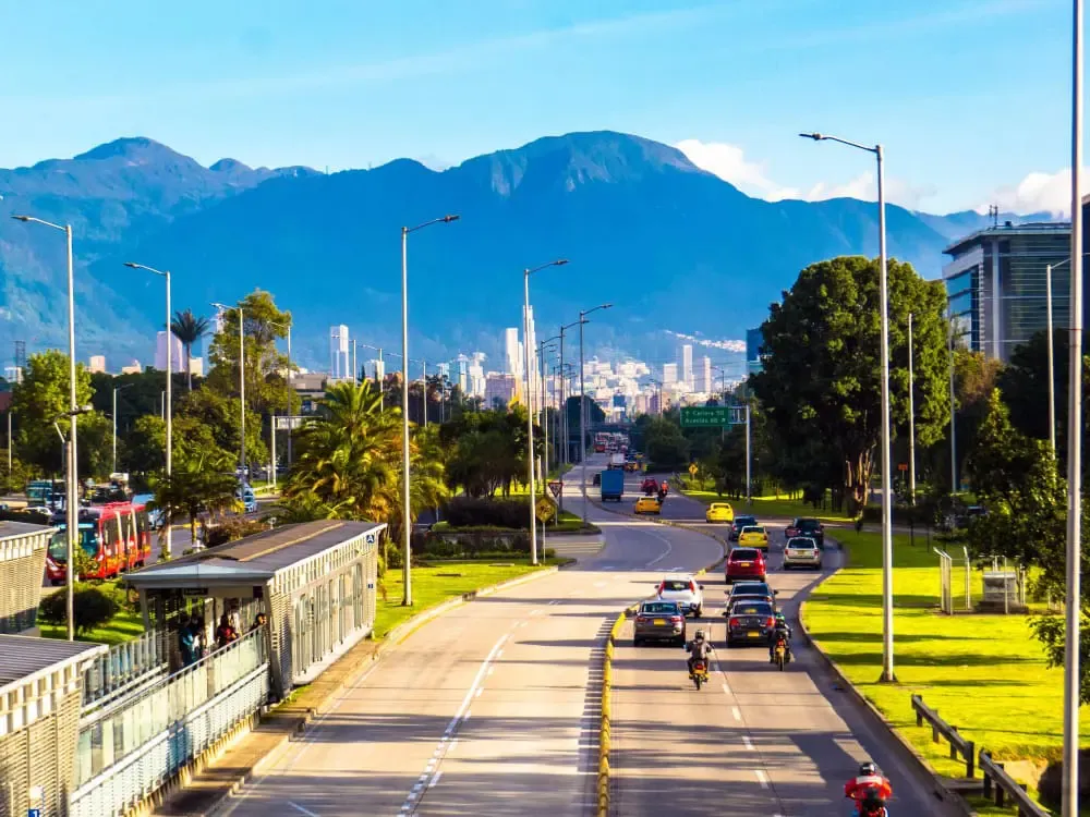 Vista panorámica de Medellín, Colombia, destino líder en turismo médico y salud
