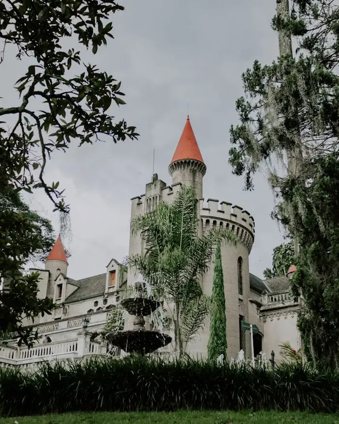 Vista panorámica de Medellín, destino líder en turismo médico en Colombia